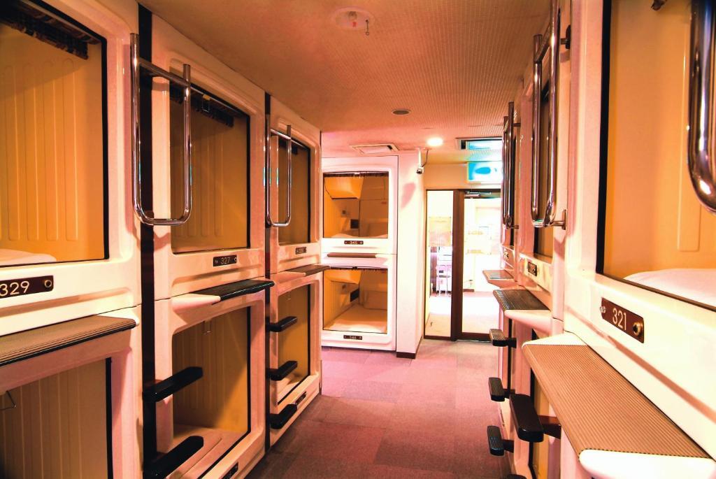 Capsule Hotel & Sauna Ikebukuro Plaza Tokyo Bilik gambar